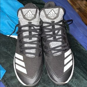 Men’s Adidas baseball cleats